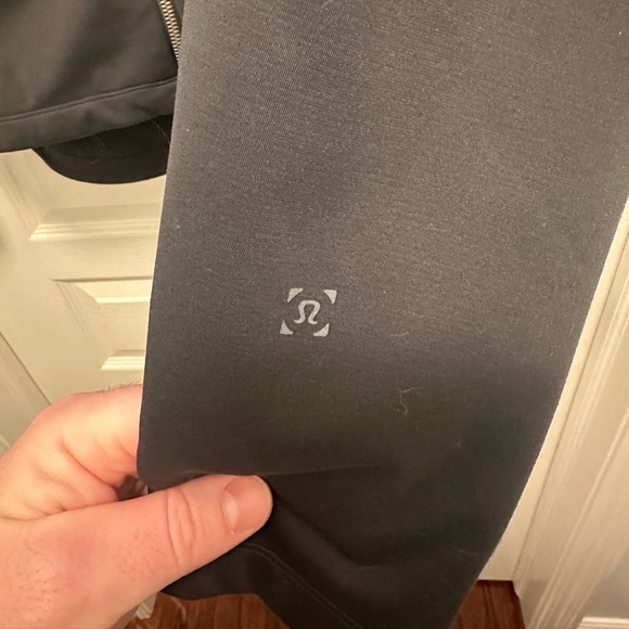 Lululemon Jacket Medium Weight- water repellant - Picture 2 of 5